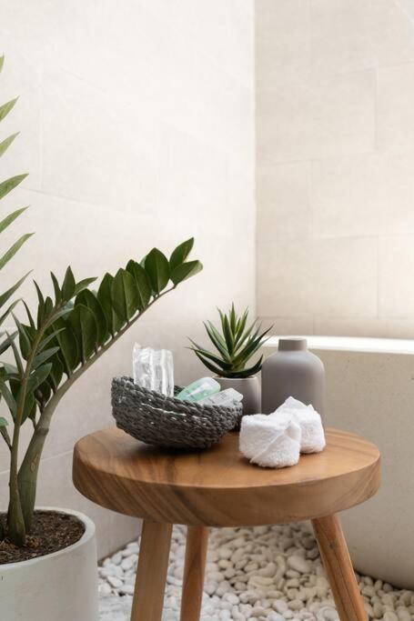 The R Villa Kaba - Incl. Motorbikes Seminyak  Exterior photo